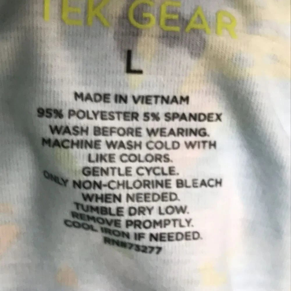 Tek Gear Bold Print Men's Large Blue Athletic T Shirt NWT Polyester Blend ￼